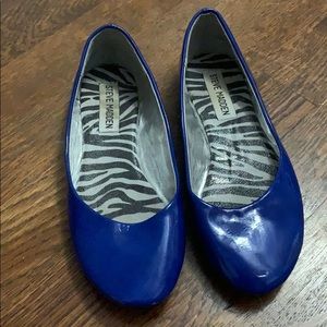 Blue Shiny Girls Steve Madden Shoes!